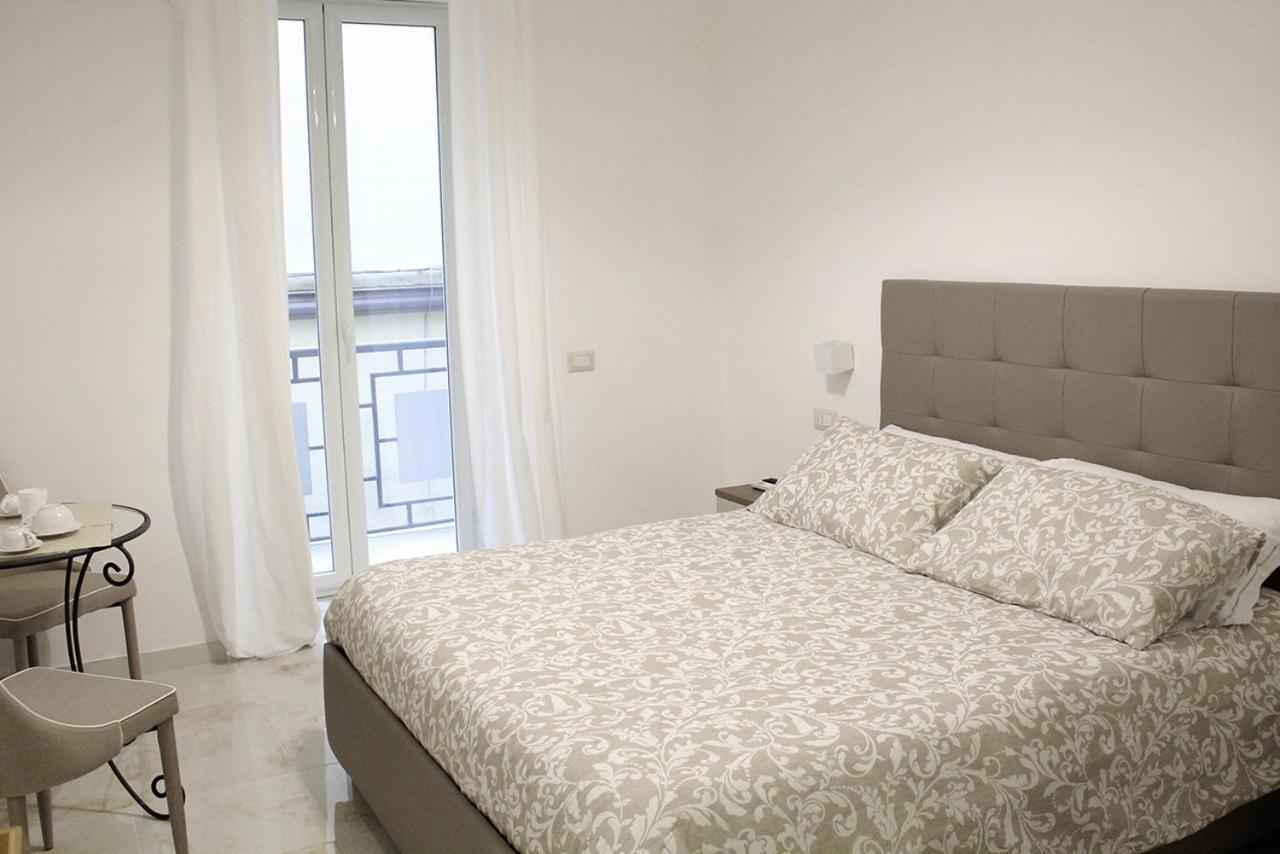 Antonietta De Pace Rooms By Napoli Milionaria B&B Eksteriør billede